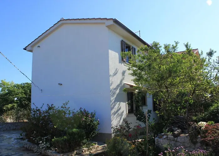 383b Διαμέρισμα